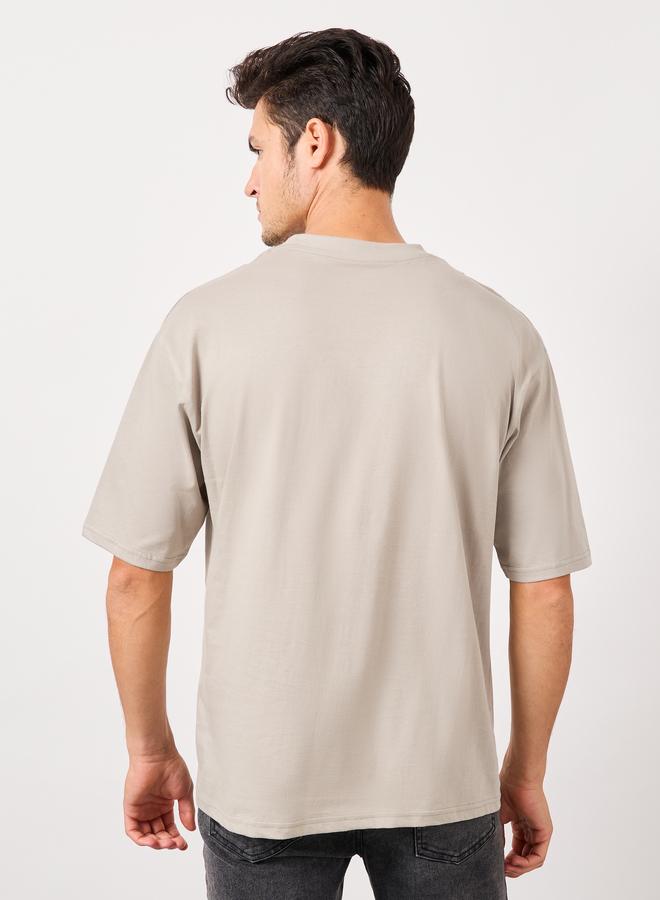 ستايلي تيشيرت قطن نقي واسع بطبعة بسيطة - Image 4