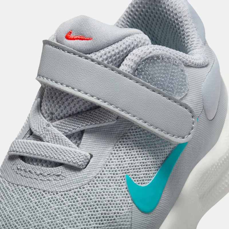 Nike Kids' Revolution 7 Shoes