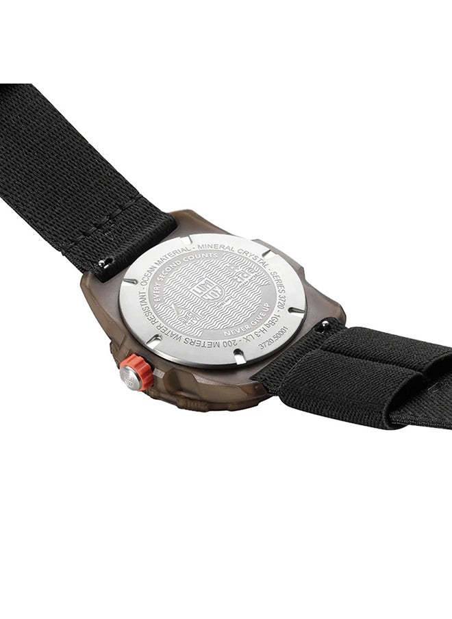 Men's Analog Round Shape Carbon Fibre Wrist Watch XB.3721.ECO - 42 Mm