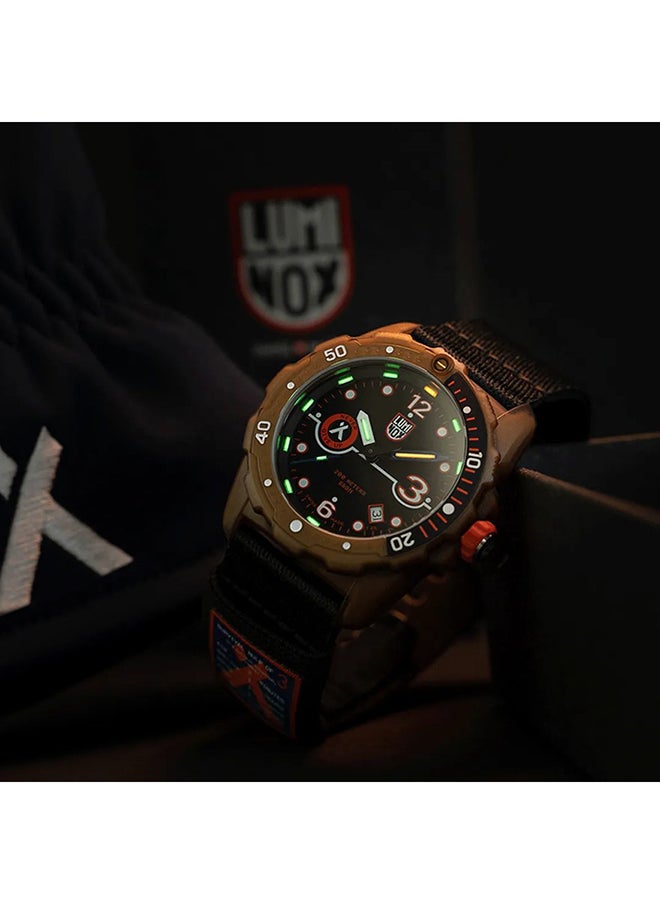 Men's Analog Round Shape Carbon Fibre Wrist Watch XB.3721.ECO - 42 Mm