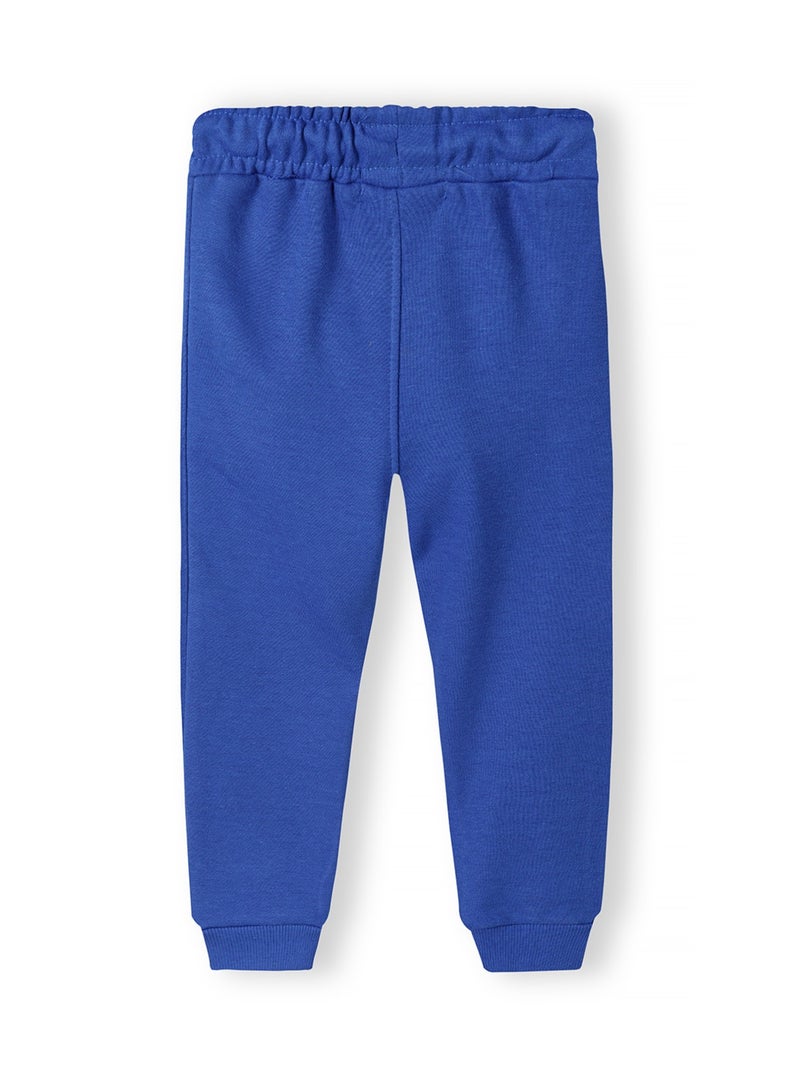 مينوتي بنطال رياضي أولادي بتطريز وجيوب جانبية مريحة - Image 2