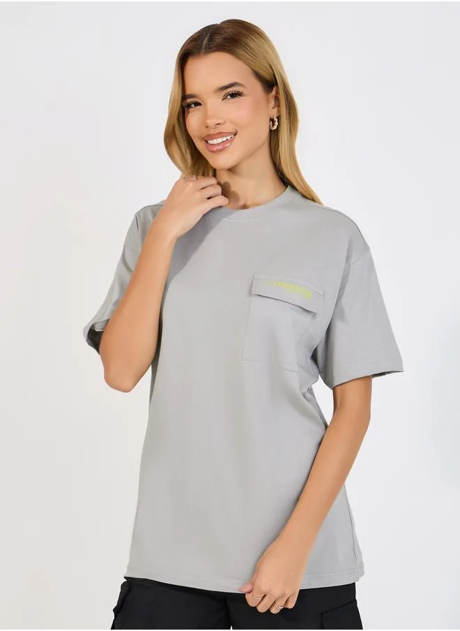 Styli Styli Oversized Forward Shoulder T-Shirt with Pocket and Short Sleeve