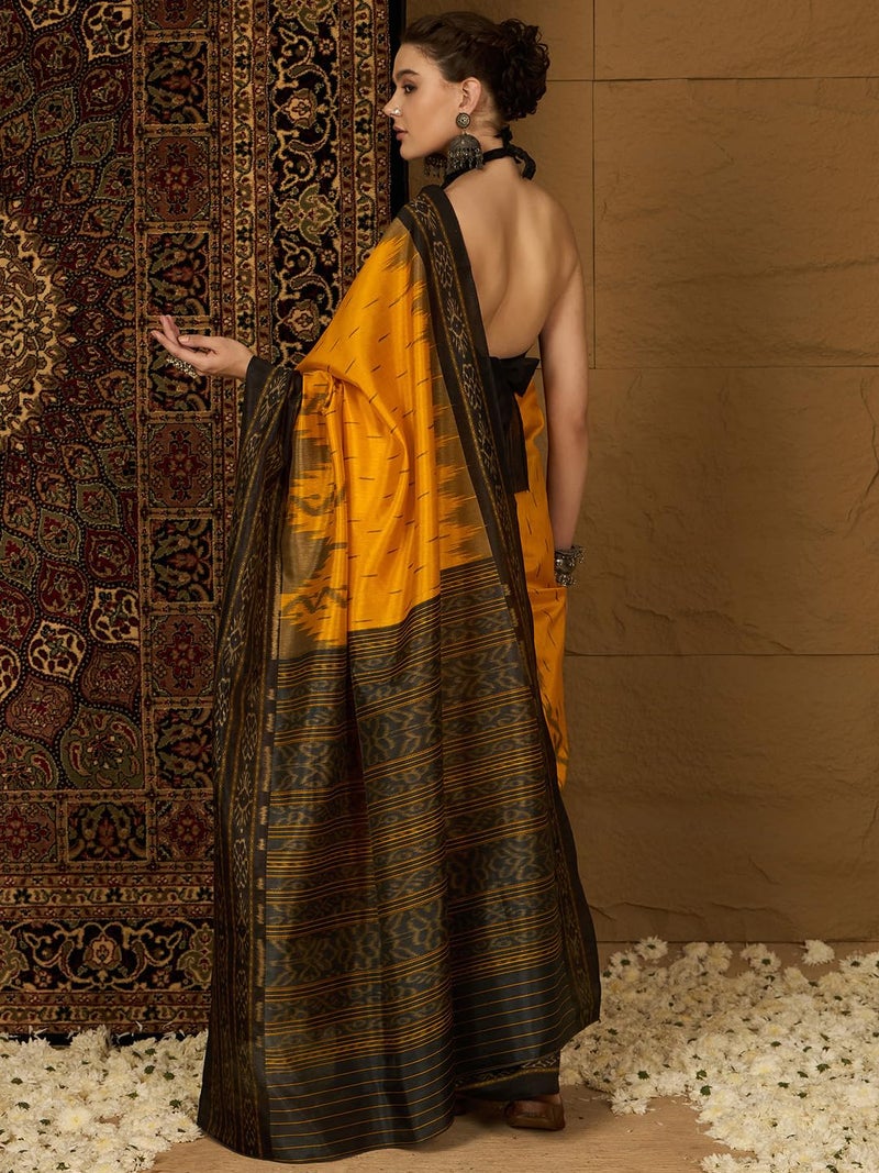 saree mall ساري مول للنساء - ساري بهاغالبوري من الحرير الأصفر بنقشة إيكات مع بلوزة غير مخيطة (34WOM34902_HS) - Image 2