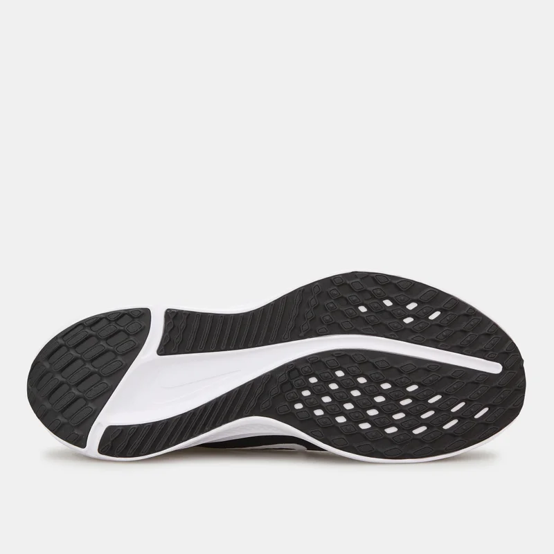 Nike Black Men's Quest 5 Road Running Shoe for Men | Best Price UAE