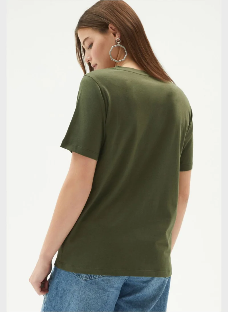 JUNE V-Neck T-Shirt