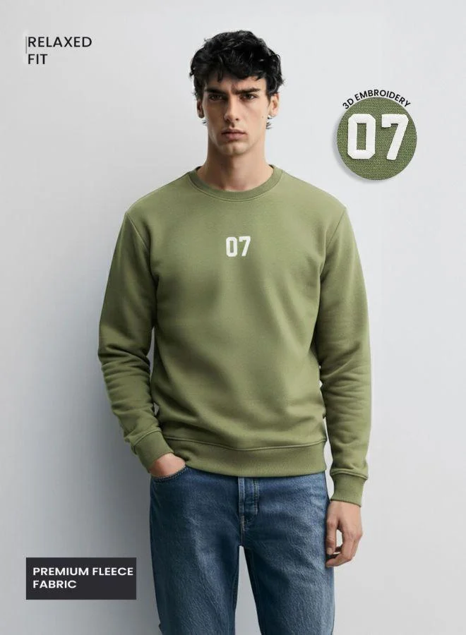 شركة المرآب الهندية Men Relaxed Fit Embroidered Crew Neck Full Sleeves Sweatshirt