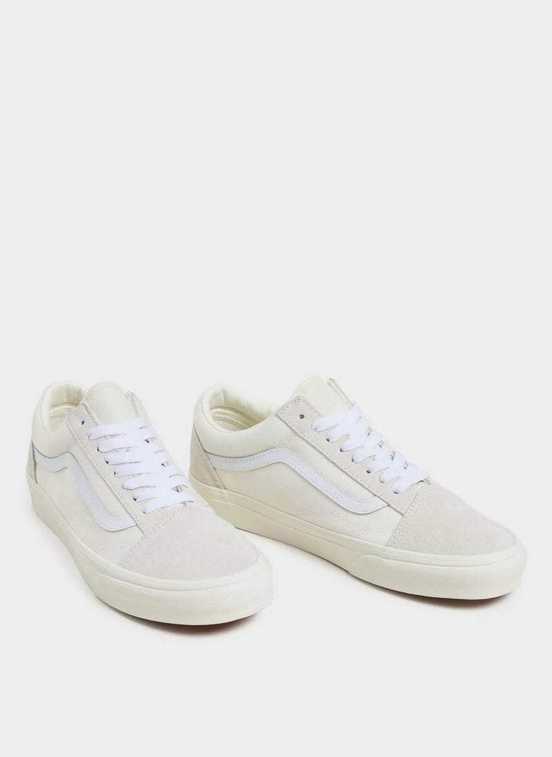 VANS VN000D5NWHT1-OLD Skool White Leather Women's Lifestyle Shoes  - Image 2