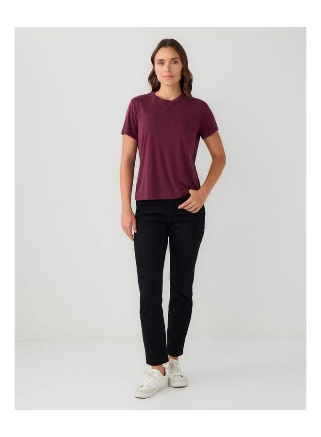 Jimmy Key Burgundy Straight-Cut Bike Neck Short Sleeve Basic T-Shirt.