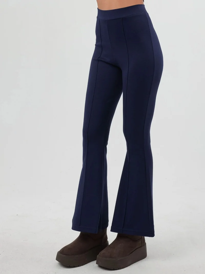 هيكاب بنطلون مودال بلمسة واسعة من مجموعة بيرسان