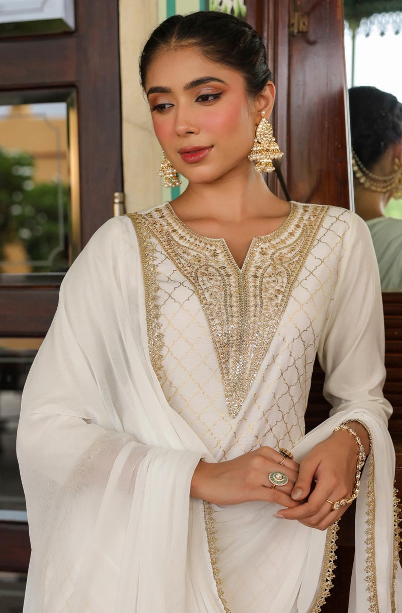 Janasya Women's Off White Chanderi Silk Gold Zari Yoke Embroidered Straight Kurta Set(JAB25ST02849-S) - Image 3