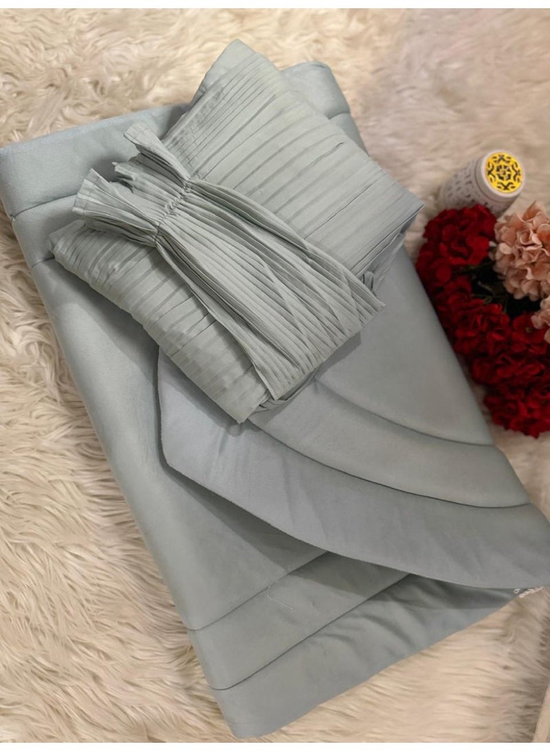 Women's prayer rug and sheet set