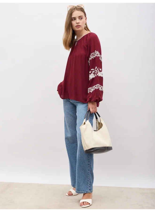 ستايلي Styli Embroidered Keyhole Neck Blouse with Balloon Sleeves