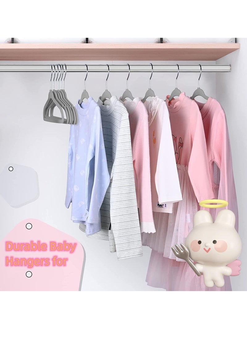 رايتشر شماعة ملابس الأطفال، شماعة مخملية للأطفال مع خطاف دوار 360 درجة، تصميم كتف محفور لملابس الأطفال، قوية ومتينة، 30 قطعة - Image 2