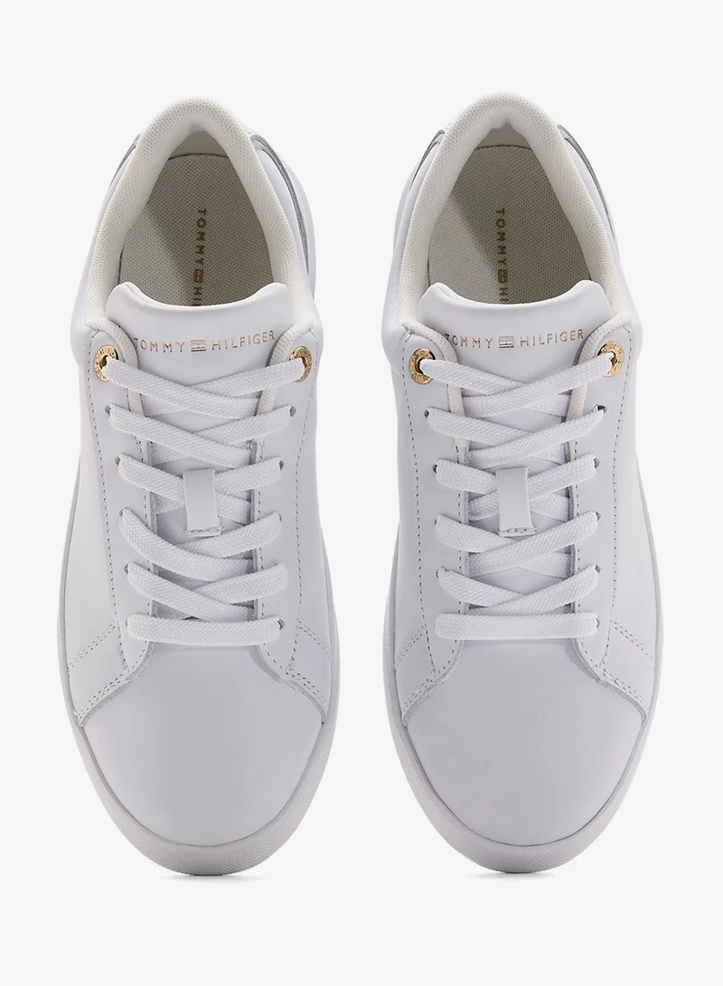 تومي هيلفيغر سنيكرز شيك كورت