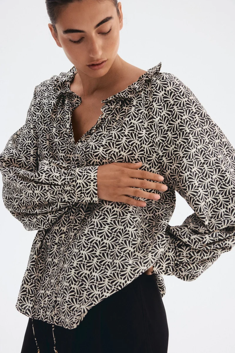 H&M Frill-collar blouse