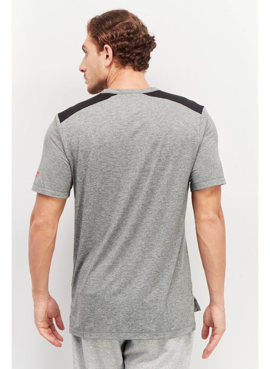 Fanatics - Men Sportswear Fit Short Sleeves Blackhawks Hockey T-Shirt, Grey Combo - Image 1
