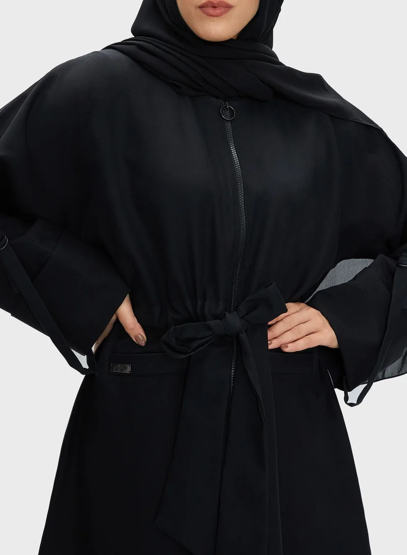Nayomi Moda Belted Zip Through Abaya
