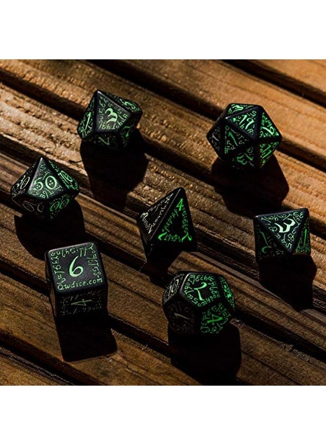 Q WORKSHOP Elvish Dice Black/Glow-in-the-Dark (7) Board Game - Image 4