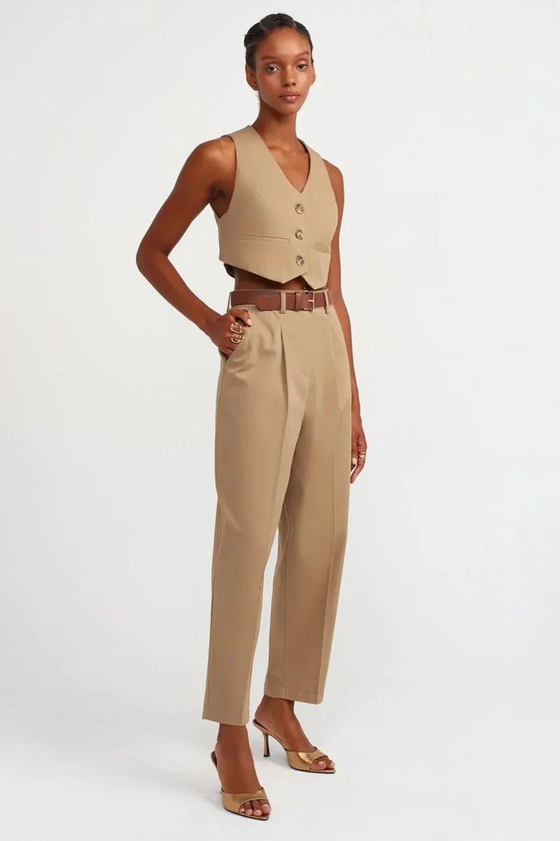 Dilvin Beige Natural DILVIN Cotton Poplin V-Neck Crop Blouse for Women | Best Price UAE