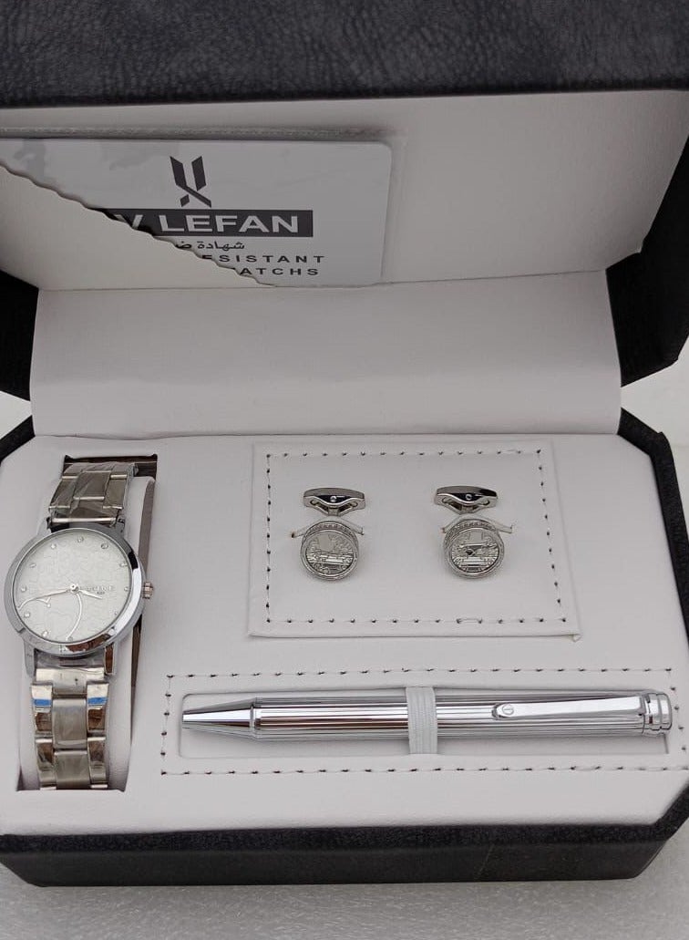 طقم ولادي مكون من :- ساعه-  قلم - كبك- علبه فخمة