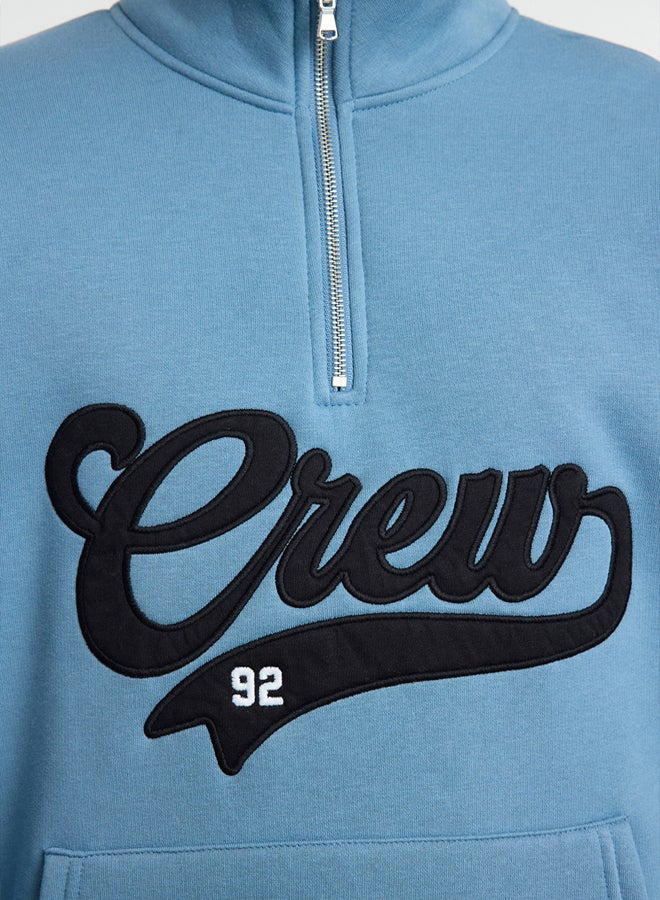 trendyol Blue Stand Collar Oversize/Wide Cut Stand Collar Zippered Text Embroidered Sweatshirt - Image 4