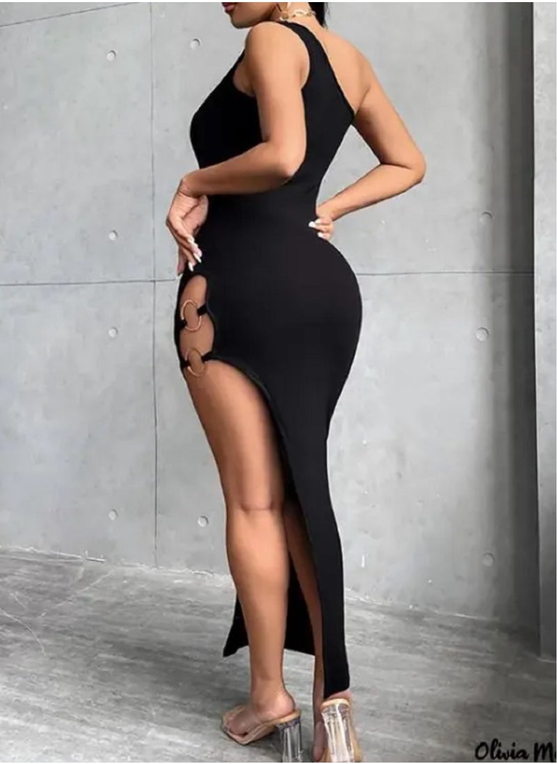 Ward - Women's black dress with a side slit - Image 1