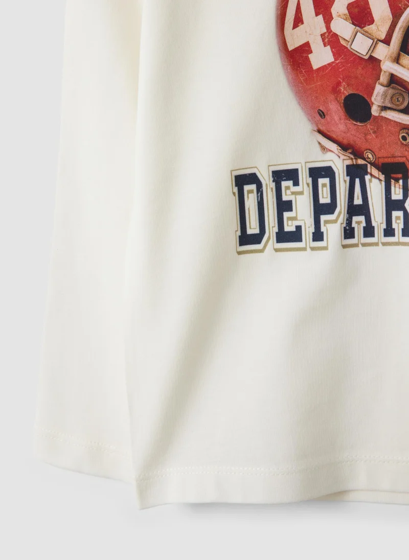 Ovs  OVS White Cotton And Viscose Blend T-Shirt With Collegiate Print For Boys for Men | Best Price UAE