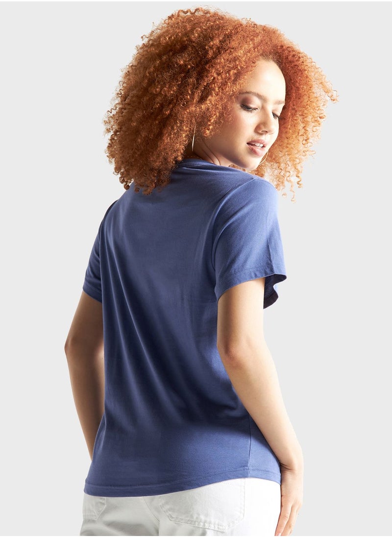 FAV Grpahic Crew Neck T-Shirt  - Image 2