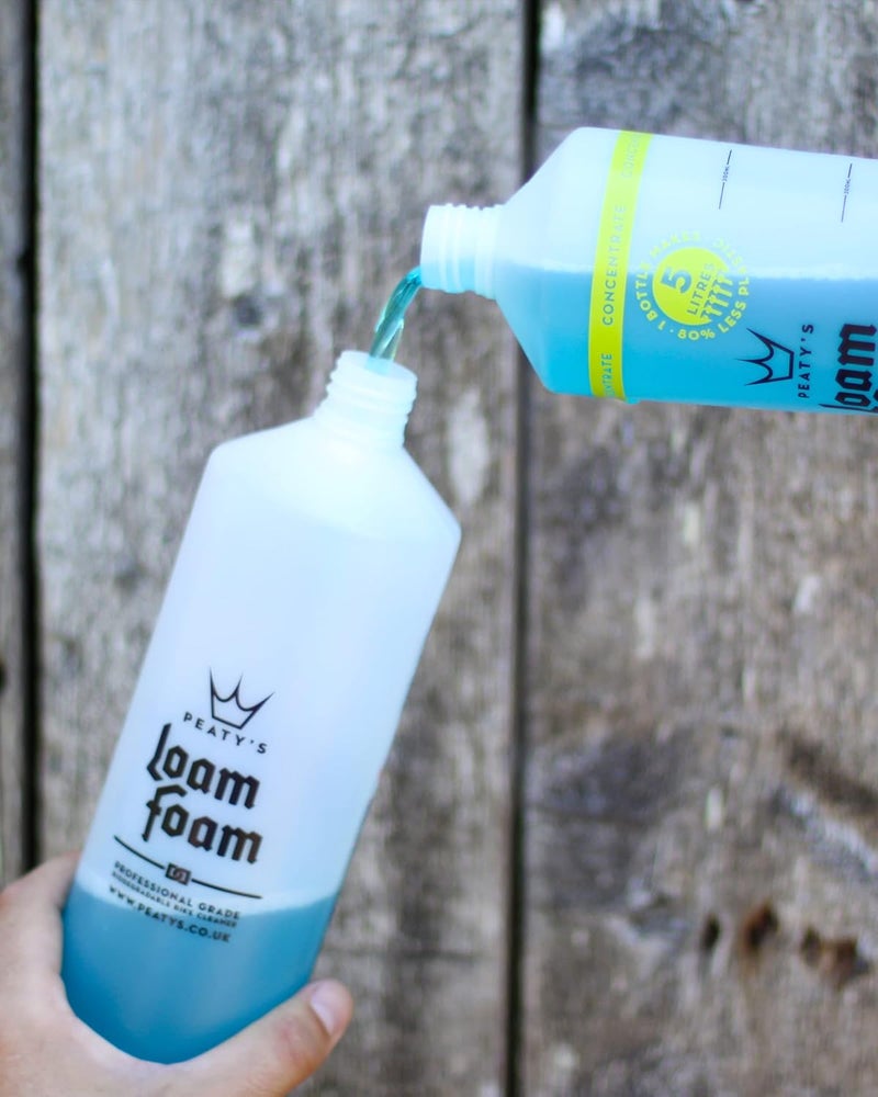 Peaty's Loam Foam Bicycle Cleaning Kit - Biodegradable Starter Pack with 1L Cleaner & 1L Concentrate - Image 5