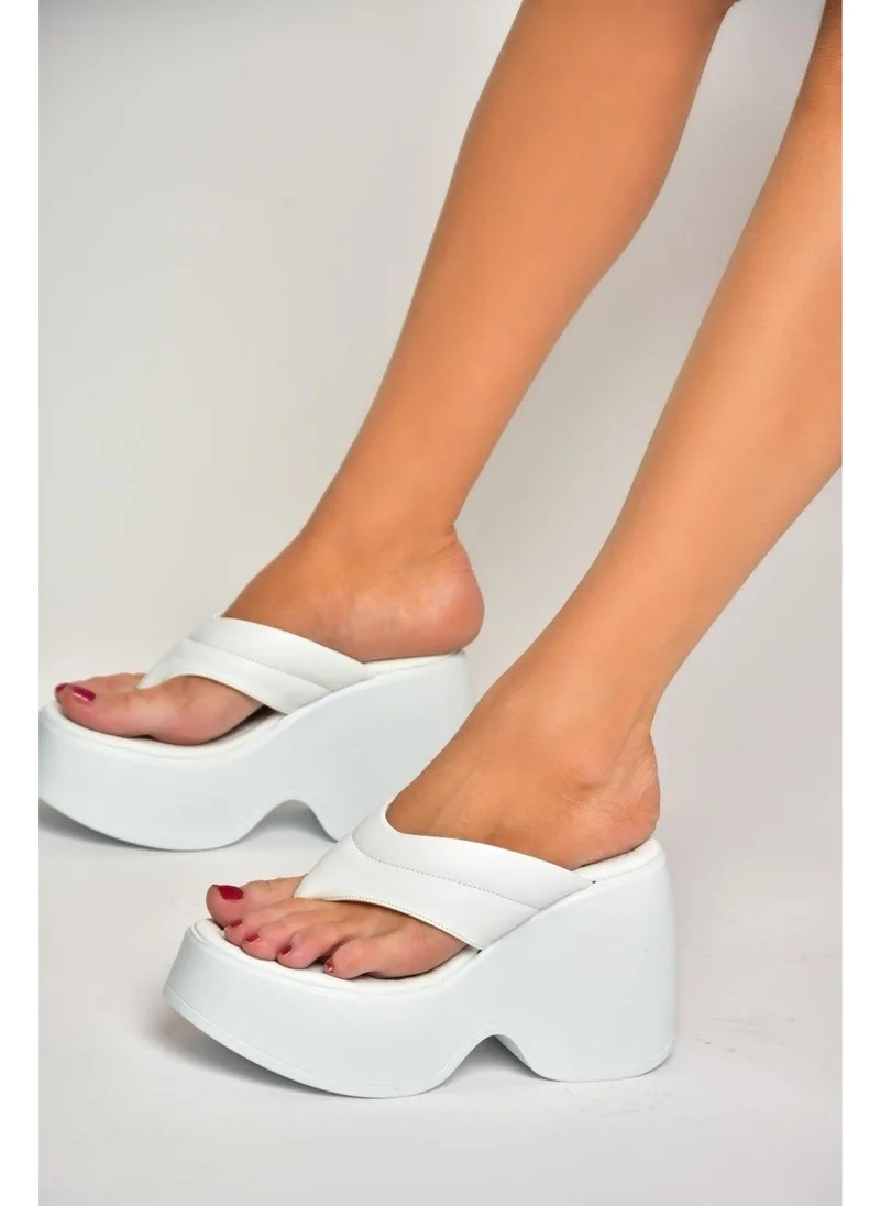 Fox Shoes S973401709 White Wedge Sole Women's Flip Flops