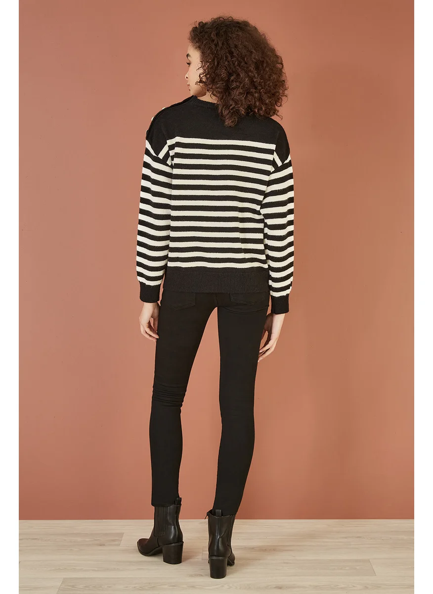 يامي Stripe Knitted Relaxed Jumper With Button Details