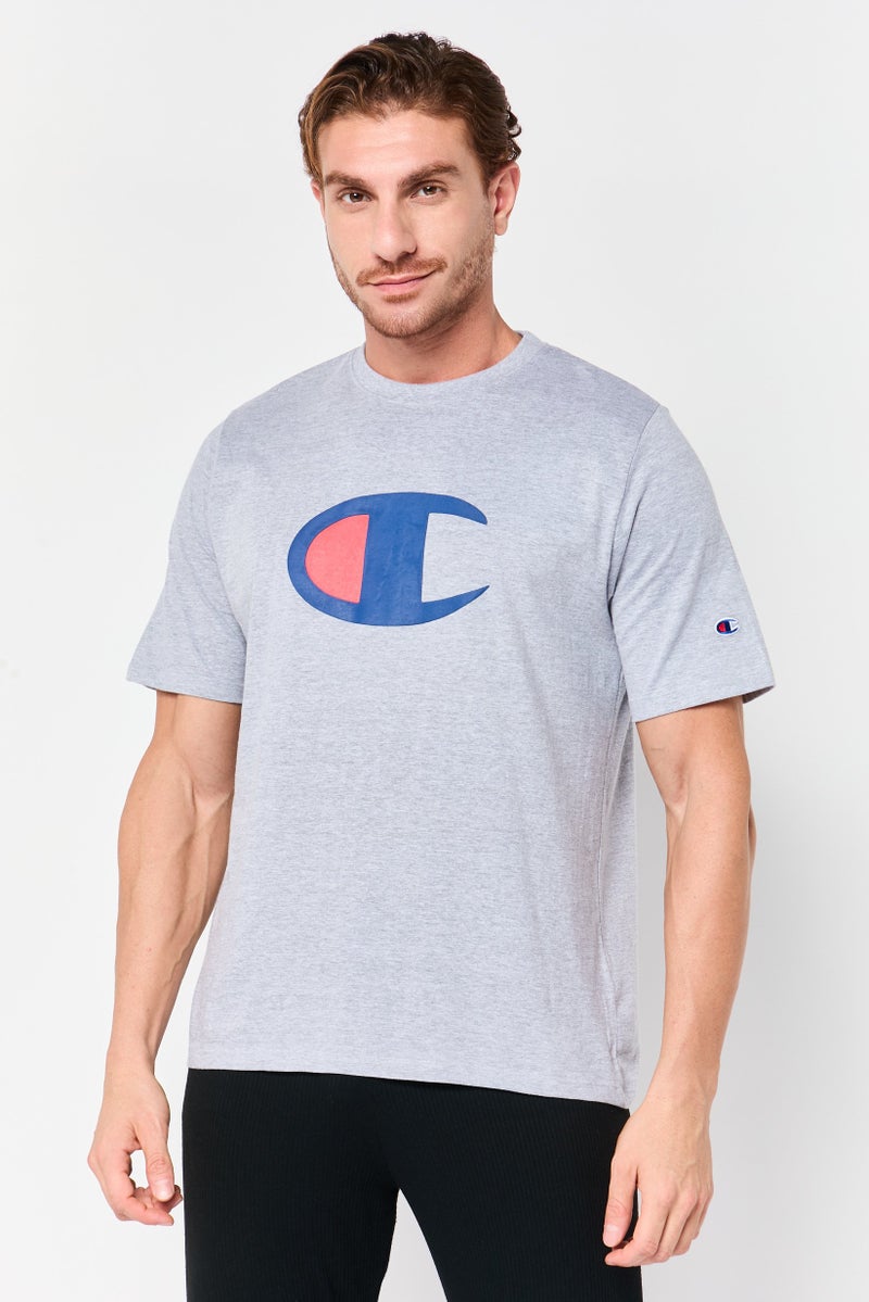 Champion تي شيرت رياضي للرجال بأكمام قصيرة، رمادي فاتح - Image 1