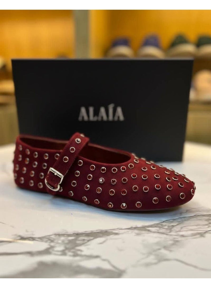 عاليا باريس حذاء باليه ماري جين نسائي مسطح مزين بالكريستال من Alaia - أحمر - Image 1