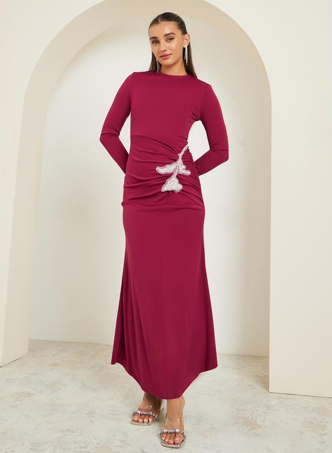 Styli Burgundy Sequined Patch Maxi Dress - Image 3