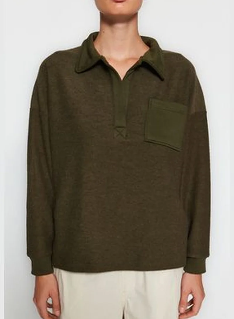 trendyol Khaki With Contrast Fabric Detail Polo Collar Regular/Regular Knitted Sweatshirt TWOAW24SW00062