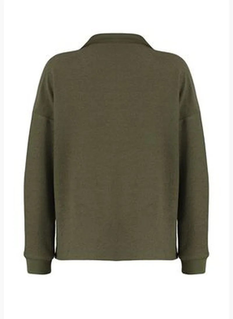 trendyol Khaki With Contrast Fabric Detail Polo Collar Regular/Regular Knitted Sweatshirt TWOAW24SW00062