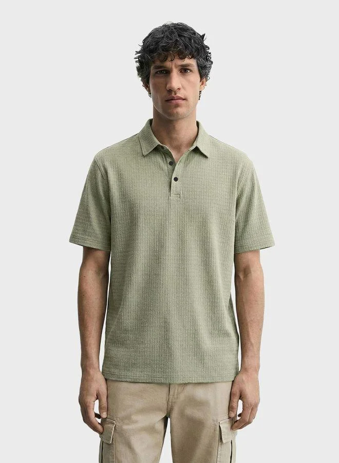 The Indian Garage Co Men Boxy Fit Textured Round Neck Half Sleeves Polo T-Shirt