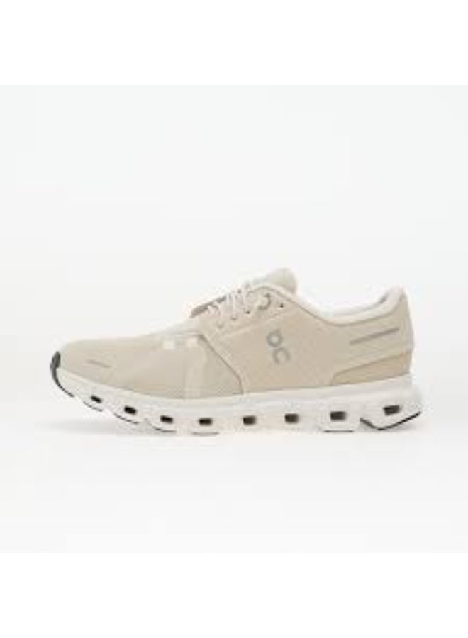 ON This product is the On Women's Cloud 6 Waterproof Sneaker. - Image 4