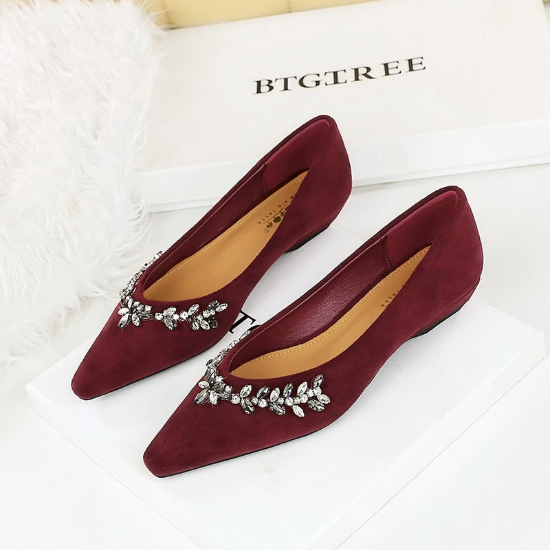 3683-H68 French Entry-Luxury Pointed Diamond Chain Decorative Single-Layer Shoes Suede Shallow Wedge Low Heel All-Match Women'S Single-Layer Shoes - Image 3