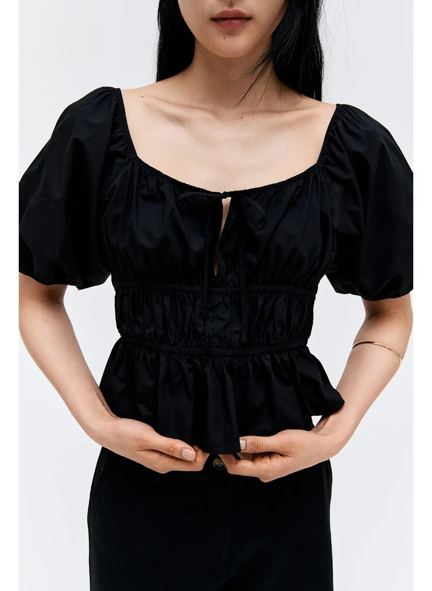 H&M Puff-Sleeved Poplin Blouse