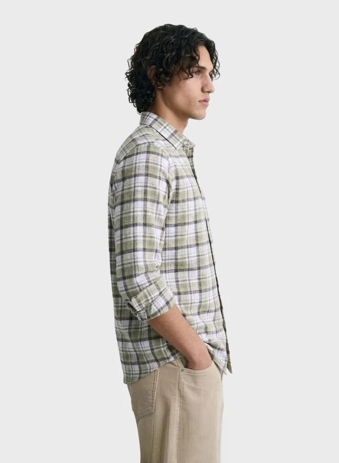 ذا انديان كراج كو Men Slim Fit Checked Cutaway Collar Full Sleeves Shirt