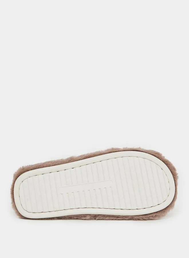 Styli Styli Embroidered Heart Slip On Slipper