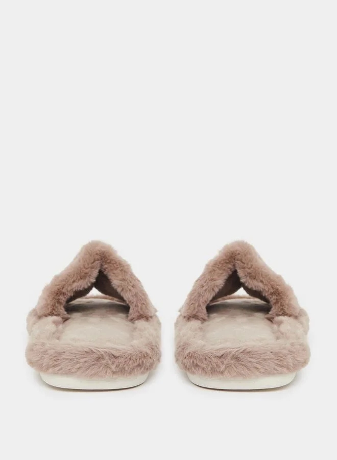 Styli Styli Embroidered Heart Slip On Slipper