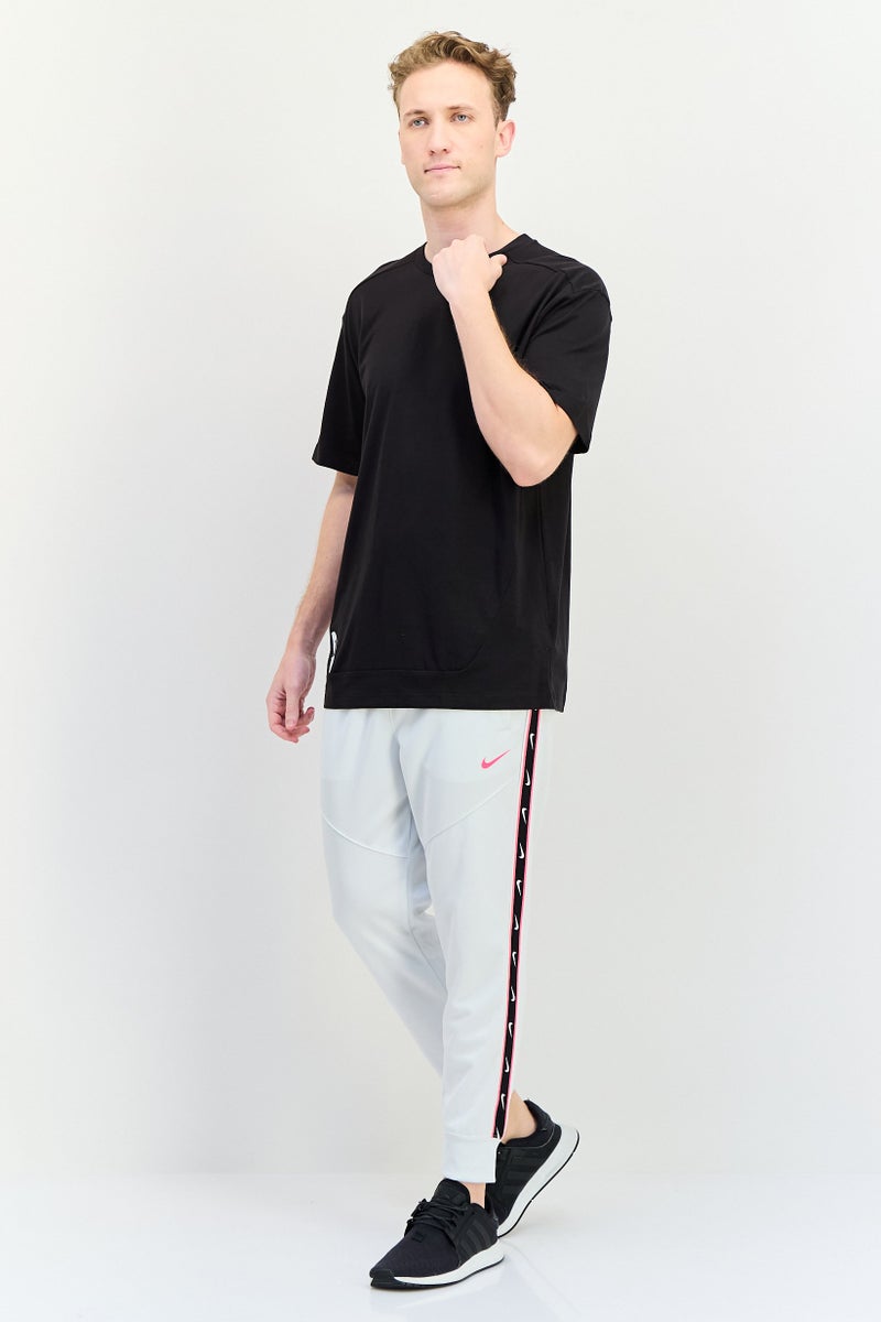 Nike Men Sportswear Fit Outdoor Sweatpants, White - Image 4