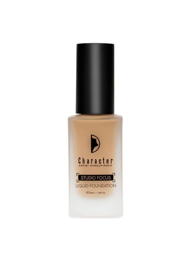كاركتر Studio Focus Liquid Foundation