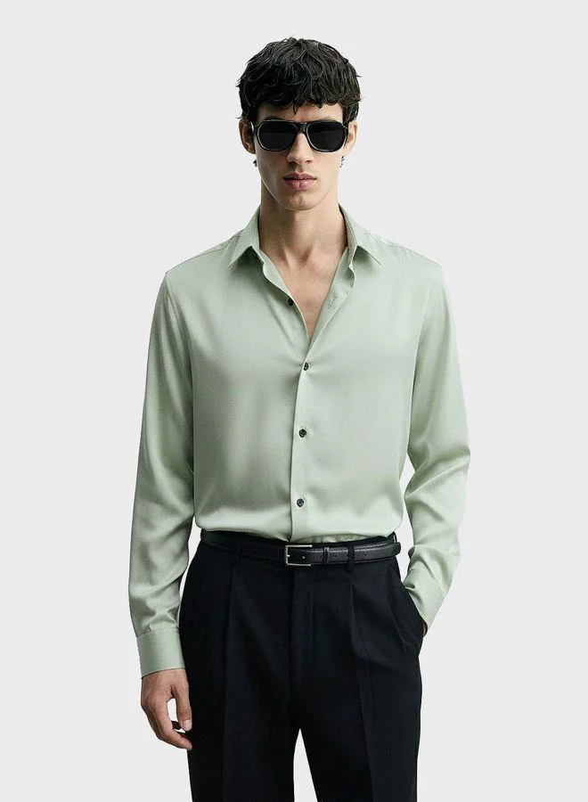 The Indian Garage Co Men Slim Fit Solid Round Neck Full Sleeves Shirt