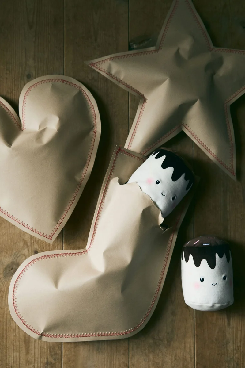 اتش اند ام لعبة صغيرة بتصميم ناعم