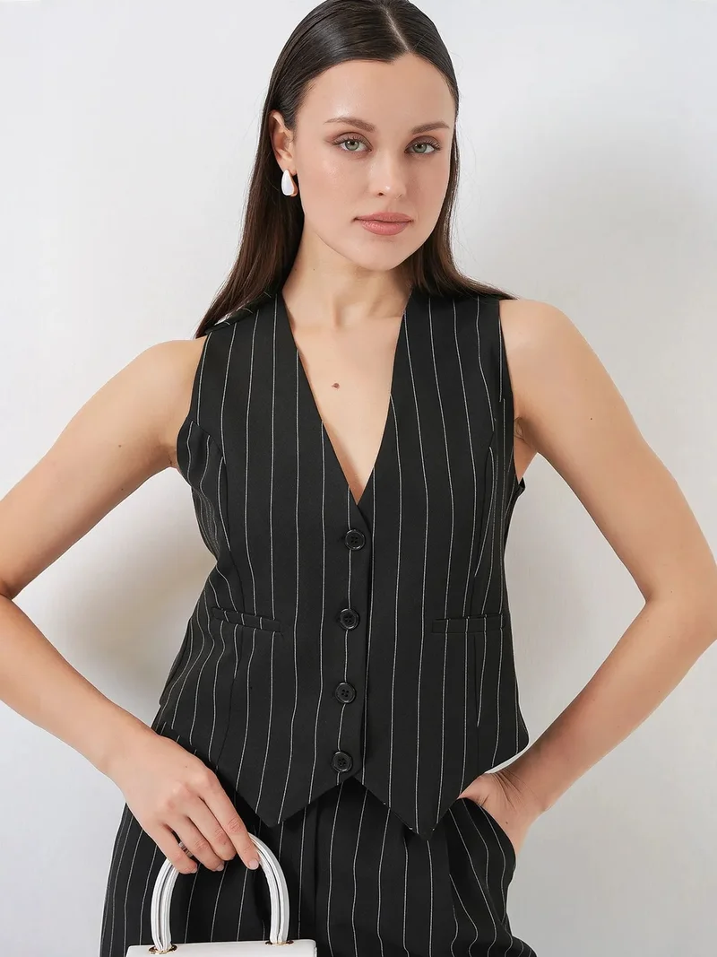 BIG DART BDART V-neck Buttoned Two-Piece Coord Set