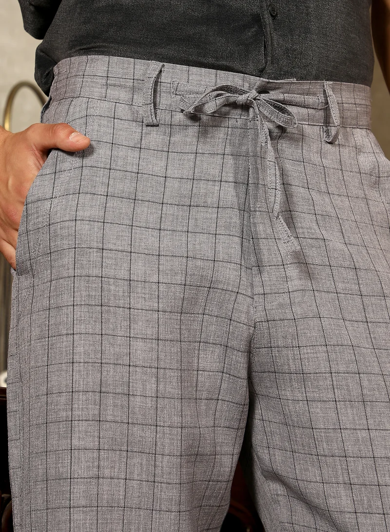 Campus Sutra Lightweight - Graph-Check Casual Trousers