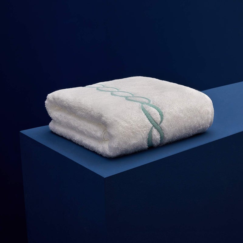 Calla Angel Superior 1000 Gram Egyptian Cotton Oversize 63 x 31 Bath Towel, 1 Piece, Mint Chain - Image 2